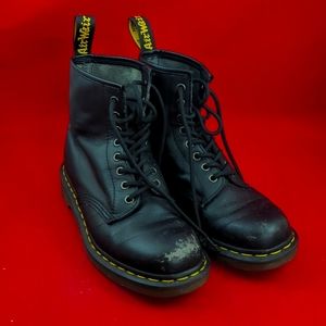 1460 Dr. Marten Airwair Boots